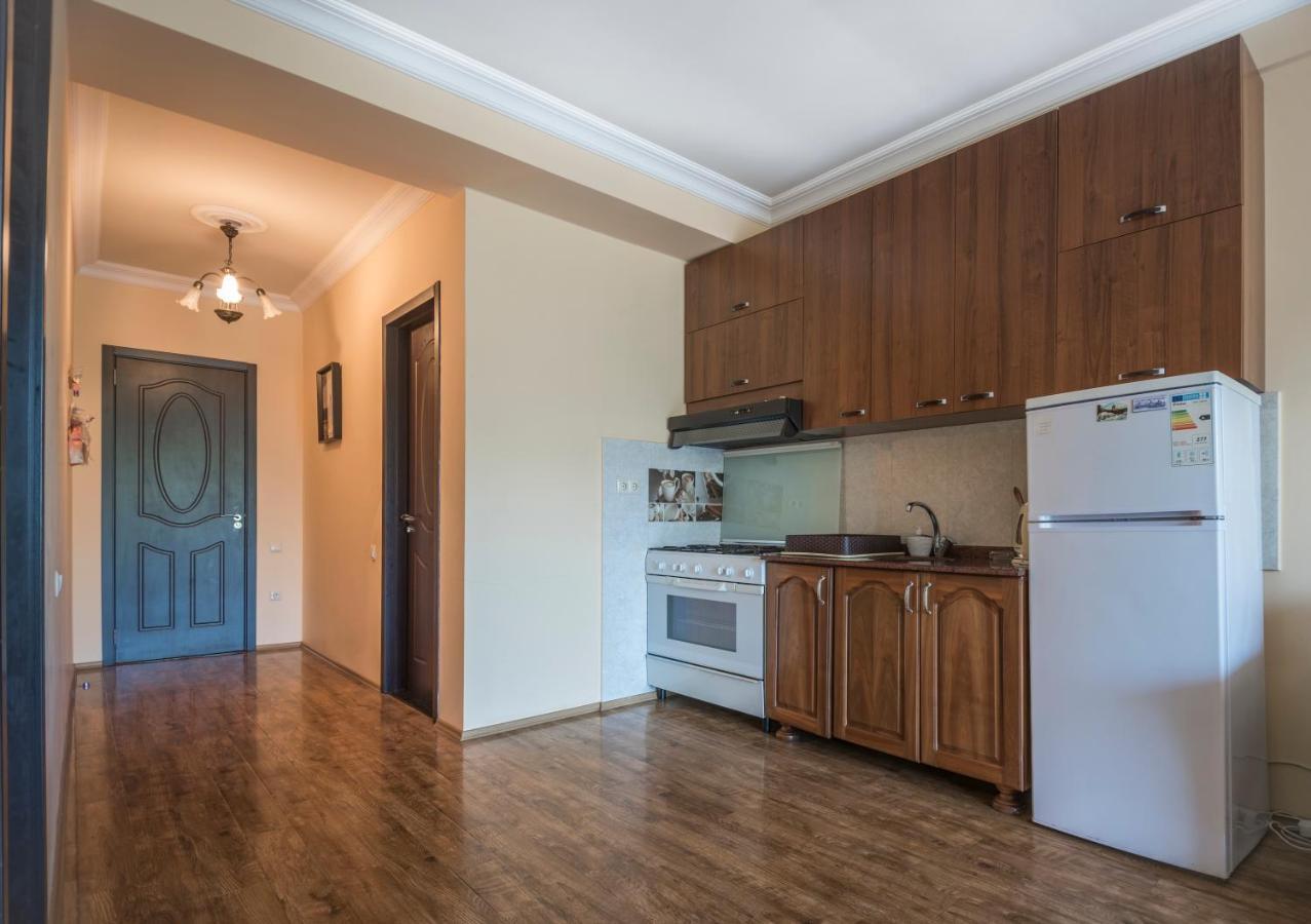 Apartment Chavchavadze Batumi Exterior photo